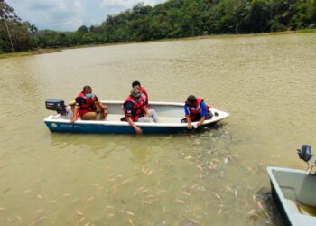 TANAH adat yang dahulunya terbiar kini dibangunkan menjadi Projek Estet Ikan MyKP Kampung Sungai Jerneh dan menjadi tarikan penduduk setempat serta luar daerah.-MINGGUAN/NOR AINNA HAMZAH