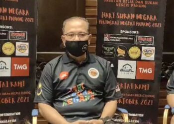 WAN ROSDY Wan Ismail dalam sidang akhbar selepas sambutan Majlis Hari Sukan Negara peringkat Negeri Pahang, di Kuantan, Pahang. - UTUSAN/ DIANA SURYA ABD WAHAB