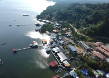 KAWASAN Kampung Bambangan amat dikenali dalam kalangan pelancong tempatan. – Foto media sosial