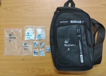 BARANGAN yang dirampas berupa pEket lutsinar yang disyaki dadah jenis Methamphetamine.