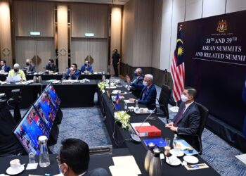 SMAIL Sabri Yaakob berucap pada Sidang Kemuncak Asia Timur (EAS) Ke-16.