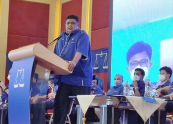 AB. RAUF Yusoh ketika berucap pada Majlis Pelancaran Jentera Barisan Nasional (BN) di Pusat Dagangan Dunia (WTC), Kuala Lumpur.