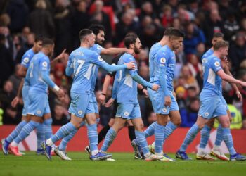 Bernardo Silva (tengah) meledak dua gol untuk membantu Manchester City membenam Real Madrid.