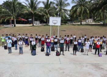 PATI warganegara Indonesia yang berjaya diberkas Tentera Darat Malaysia di perairan utara Tenggaroh, Mersing di Johor.