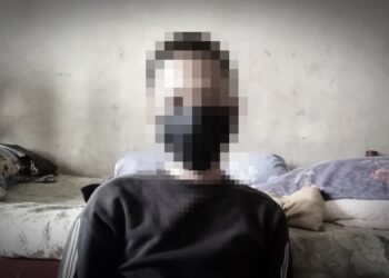 AHMAD ketika ditemui wartawan dekat sebuah kawasan perumahan di Pelabuhan Klang di Klang, Selangor hari ini.