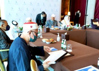 ZULKIFLI Mohamad al-Bakri ketika menyertai mesyuarat Majlis Hukama’ Al-Muslimin di Abu Dhabi, UAE semalam.