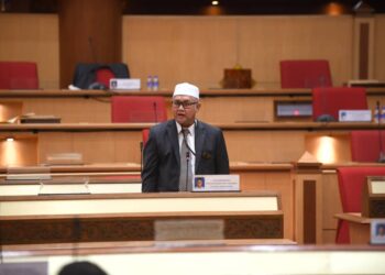 RAZMAN Zakaria pada sesi soalan lisan Sidang DUN Perak hari ini. - UTUSAN/IHSAN URUSETIA DEWAN NEGERI PERAK