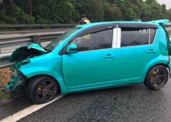 SEORANG anggota polis berpangkat Lans Koperal maut selepas kereta dipandunya terbabit kemalangan di Kilometer 223, Lebuh Raya Utara Selatan (arah Utara), Rembau pagi semalam.-GAMBAR/IHSAN POLIS.