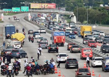 BAGI memastikan kelancaran perjalanan pengguna jalan raya sempena Aidilfitri ini, PDRM akan melaksanakan Op Lancar. - GAMBAR HIASAN