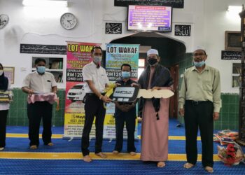Majlis pelancaran Projek Wakaf Van Jenazah dan Van Madrasah serta penyerahan  yang pertama dari projek diusahakan GVT di Masjid Paya Sena Pendang Kedah.