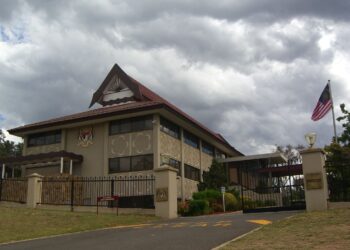 SURUHANJAYA Tinggi Malaysia di Canberra sedang memantau perkembangan banjir yang melibatkan rakyat kita di Australia. – Foto ihsan Wisma Putra