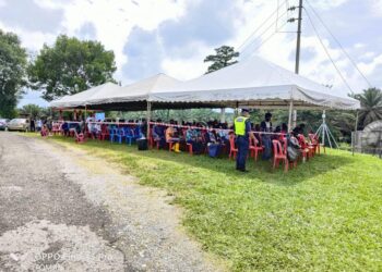 PROGRAM Imunisasi Covid-19 pekerja ladang Sime Darby yang dilaksanakan oleh Siti Healthcare Sdn. Bhd. di Ladang Bikam, Perak baru-baru ini.