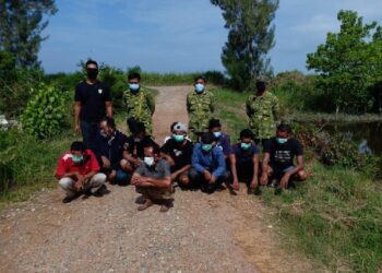 SEBAHAGIAN PATI dicekup polis pada awal pagi semalam dekat Parit Baru, Sungai Air Tawar di Sabak Bernam, Selangor.