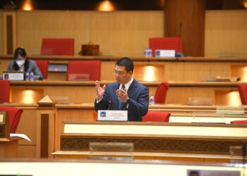 NGA Kor Ming pada sidang DUN Perak di Ipoh hari ini. - UTUSAN/IHSAN URUSETIA DEWAN NEGERI PERAK