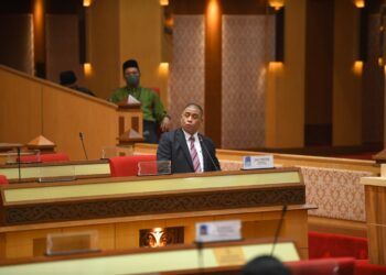 SAARANI Mohamad pada Sidang DUN Perak di Ipoh hari ini. - UTUSAN/IHSAN URUSETIA DEWAN NEGERI PERAK