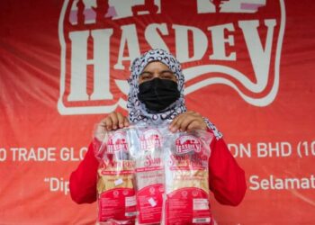 Selain sayur fucuk, dua lagi produk utama yang dihasilkan syarikat Hasdey ialah suhun dan campuran sayur fucuk dan suhun.