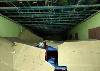 Runtuh maahad  yang runtuh diTasik Gelugor Pulau Pinang.