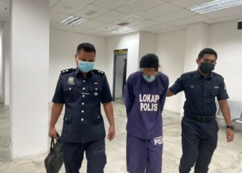 SEORANG penoreh getah dihukum penjara 20 tahun dan lapan sebatan oleh Mahkamah Sesyen Kota Bharu atas empat pertuduhan mencabul anak perempuan sendiri.