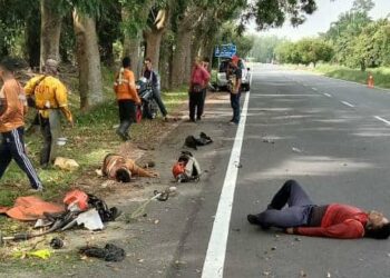 Dua pekerja pemotong rumput yang meninggal dunia dan cedera selepas dirempuh sebuah MPV dipandu remaja bawah umur di Jalan Pintasan Semeling, Bedong, Sungai Petani, Kedah, awal bulan ini.