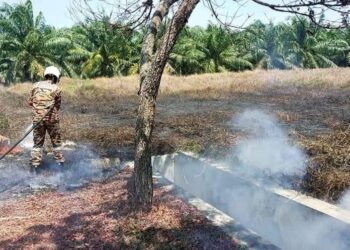PASUKAN bomba memadam kebakaran di sekitar Sekinchan, Sabak Bernam dan Tanjong Karang, Kuala Selangor baru-baru ini dan pasukan penyelamat itu bersiap siaga dalam operasi kebakaran sepanjang musim panas dan kering yang dijangka berlaku sehingga September di Selangor.