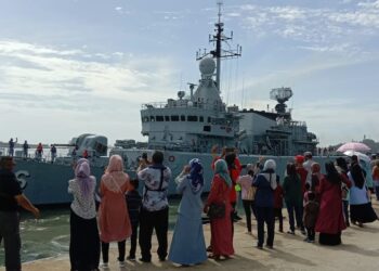 KAPAL KD Lekir meninggalkan Jeti Operasi Pangkalan TLDM Lumut hari ini untuk menyertai RIMPAC 2022 di Hawaii, Amerika Syarikat.