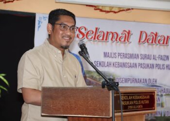 AHMAD FAIZAL AZUMU