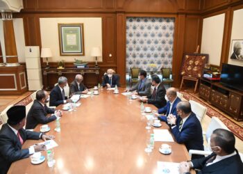 ISMAIL Sabri Yaakob mengadakan pertemuan dengan Ahli Jemaah Pengarah Nafas dan Anggota Lembaga Angkasa di Putrajaya. - FOTO PEJABAT PERDANA MENTERI