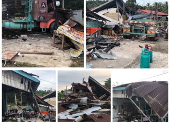 KEADAAN gerai menjual masakan panas selepas dirempuh sebuah lori di Jalan Batu Balai-Cuchuh Puteri, Kampung Kenor, Kuala Krai, semalam. - IHSAN POLIS
