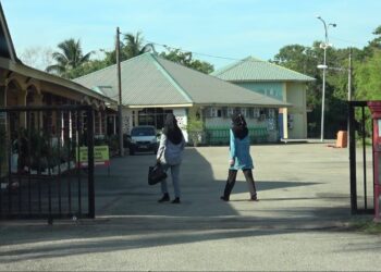 LOKASI rumah anak yatim dan miskin, dekat Kempadang di Kuantan, Pahang yang merupakan tempat dipercayai empat penghuninya dilaporkan melarikan diri dari asrama, semalam. - UTUSAN/ DIANA SURYA ABD WAHAB