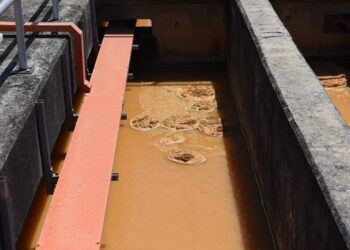 KESAN banjir kilat di Baling, Kedah dapat dilihat di Sungai Muda yang menjadi sumber air utama kepada penduduk Pulau Pinang.