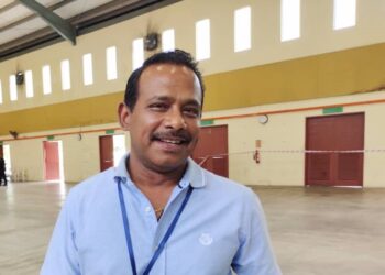 T. Sivavijian ketika ditemui pemberita pada acara Lelongan Awam Siri 2/2022 JPJ Negeri Sembilan di Dewan Orang Ramai Taman Tasik Jaya, Seremban hari ini.-UTUSAN/NOR AINNA HAMZAH.