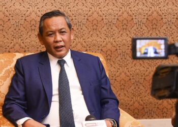 AMINUDDIN Harun dalam sidang akhbar selepas pada Majlis Perasmian Persidangan Saintifik Tahunan Persatuan Patologi Veterinar Malaysia Kali Ke-13 di Seremban hari ini.