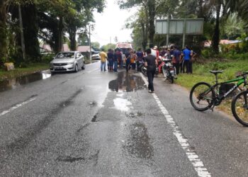 KAWASAN kemalangan motosikal yang menyebabkan seorang remaja perempuan maut di  Jalan Kubu Gajah - Semanggol di Bagan Serai semalam. - UTUSAN/MEDIA SOSIAL