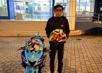 ANTARA penunggang yang ditahan menunggang motosikal secara berbahaya ditahan dalam Op Samseng Jalanan