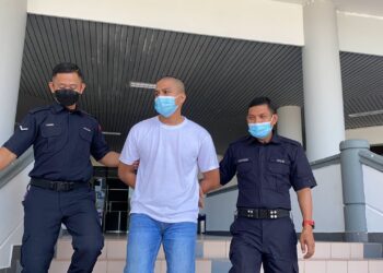 MUHAMMAD SYAZWAN Mohd. Nasir mengaku bersalah di Mahkamah Sesyen, Ayer Keroh, Melaka atas pertuduhan mencederakan bekas kekasih menggunakan pisau sehingga parah.