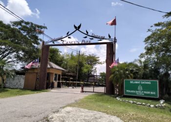 PINTU masuk ke Kem PLKN Cancun Park yang sudah bertukar wajah kepada Penjara Satelit di Bukit Tuku, Pasir Mas, Kelantan.-UTUSAN/ROHANA ISMAIL