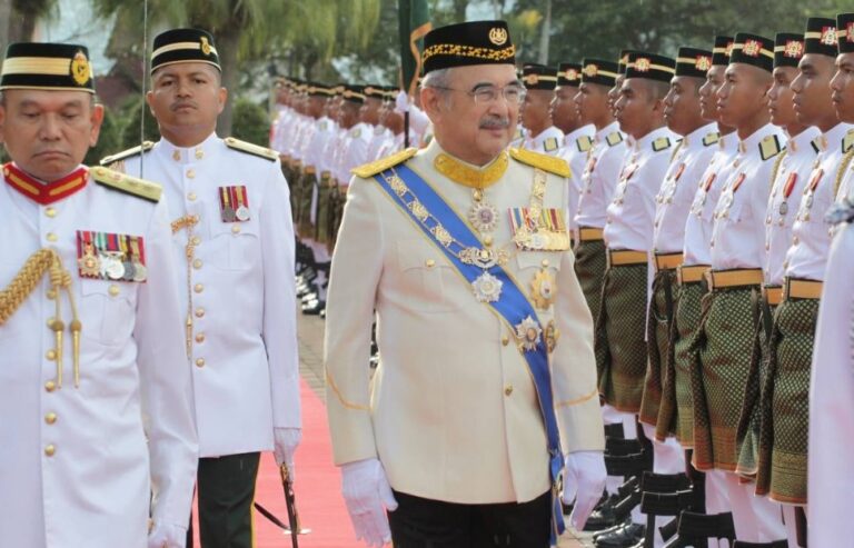 Tambah baik pengangkutan awam di Melaka - Tun Mohd. Ali