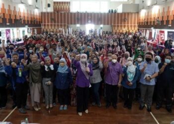 PROGRAM Karnival Kerjaya dan Keusahawanan Wanita Bangkit @KPWKM bertepatan kerana ia memberi peluang wanita yang juga merupakan tonggak keluarga berdikari dari segi pendapatan
