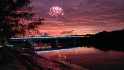 Jambatan 'bercahaya' tarikan baharu sempena merdeka di Perai