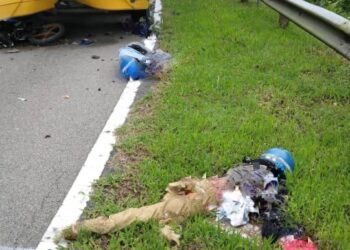 KEMALANGAN melibatkan lori dan motosikal  yang mengorbankan empat beranak di Kampung Semanggar, Kota Tinggi.