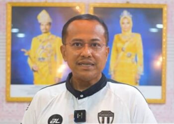 DR. AHMAD SAMSURI MOKHTAR