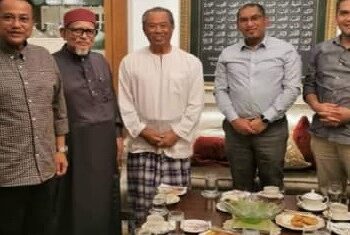 PERTEMUAN di antara Muhyiddin Yassin dengan Abdul Hadi Awang malam tadi.