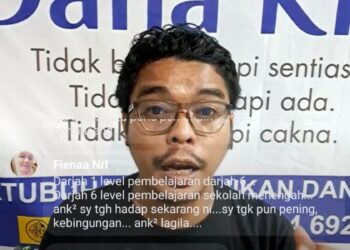 TANGKAP layar siaran langsung Cikgu Fadli dalam Facebook.