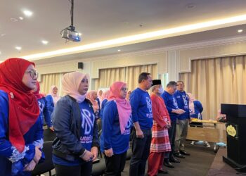 HASNI MOHAMMAD (empat dari kiri) menghadiri Majlis Penutupan Bengkel Penerangan Puteri UMNO Johor di Savannah Hill Resort.