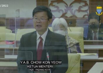 CHOW Kon Yeow pada sidang DUN Pulau Pinang di George Town, hari ini.
