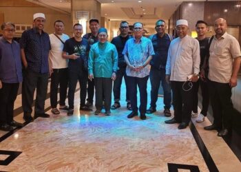 PEMIMPIN Pas dan BN bertemu dipercayai berhubung pembentukan kerajaan Negeri Pahang.