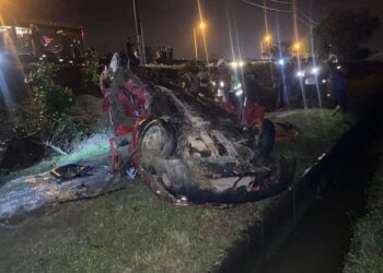 KEADAAN kemalangan melibatkan sebuah kereta yang terbabas dan mengorbankan pemandunya di Jalan Pinang Tunggal, Kepala Batas, Pulau Pinang kelmarin.