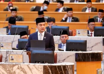 ONN HAFIZ GHAZI membentangkan Belanjawan Johor 2023 di Kota Iskandar, Johor.