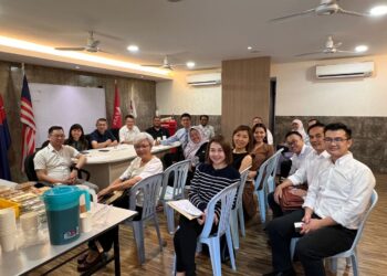 BARISAN kepimpinan PH Johor menyeru Menteri Besar memperkukuh kerjasama dwipartisan di peringkat DUN Johor.