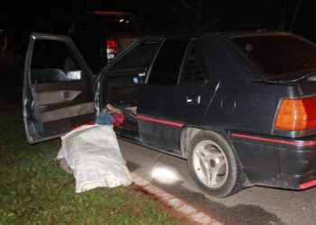 SALAH seorang suspek yang ditembak mati polis di Jalan Jeniang-Kalai, Gurun di Sungai Petani.